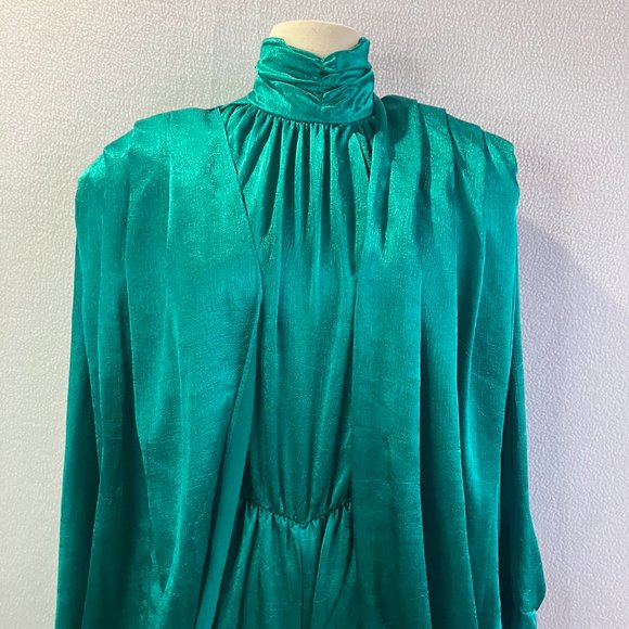 1980s Dressy Sleeveless Turtleneck Open Back Jumpsuit & Jacket - Picture 12 of 13